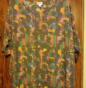 LuLaRoe Tops - Lularoe sz XL Irma LuLaRoe Tops - Lularoe sz XL Irma